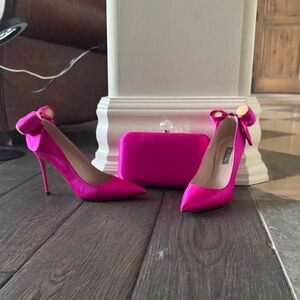 SJP sz 37 Bow Pointed-Toe Stiletto Pumps with Matching Clutch